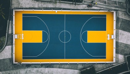 【华体会体育】PJ-华盛顿全能轰22+9率黄蜂险胜绿军，攻防一体成取胜之钥