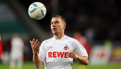 华体会平台_阿方索-戴维斯康复进入冲刺阶段，预计11月22日重返赛场提振拜仁士气