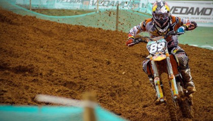 华体会官网|越南国家队主帅黎光雄重掌教鞭 八名U23新锐紧急入队冲刺世预赛12强赛