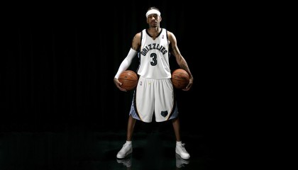 华体会下载|申花与海港2025赛季收官主场观众人数双双刷新纪录，上海足球热潮再掀新高